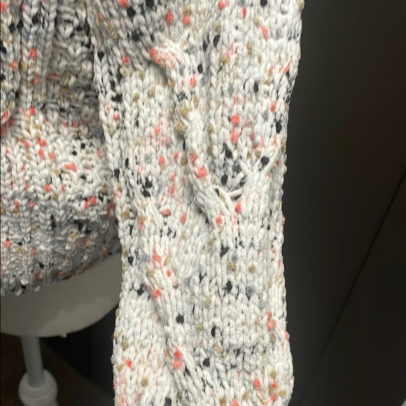 Moon & Madison Speckled Knit Cardigan - Picture 3 of 7